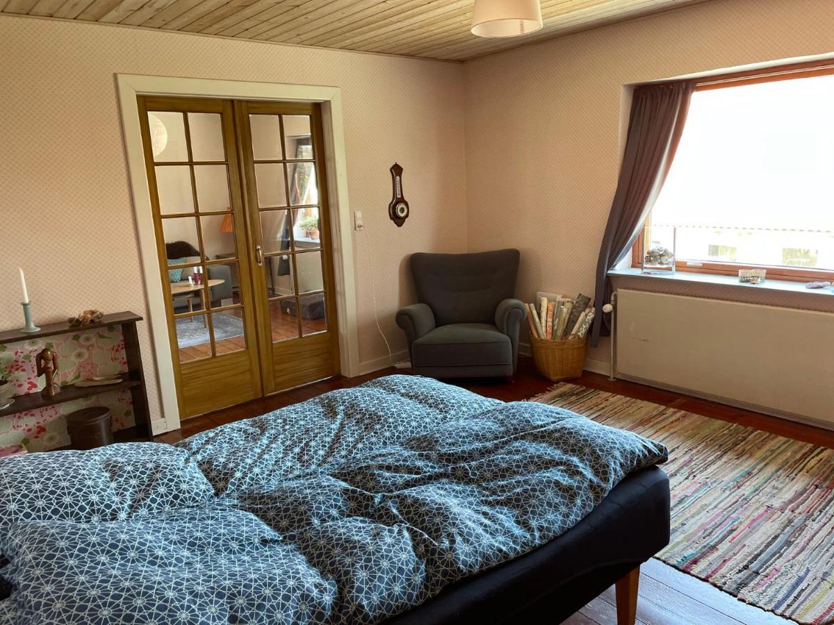 Апартаменти Retro Bolig - Fyldt Med Hygge! Ingen Luksus Kolind Екстер'єр фото
