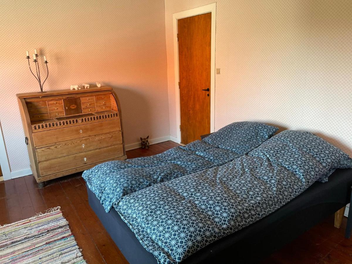 Апартаменти Retro Bolig - Fyldt Med Hygge! Ingen Luksus Kolind Екстер'єр фото